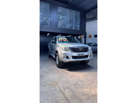 TOYOTA HILUX 2.7 SR 4X2 CD 16V FLEX 4P AUTOMÁTICO
